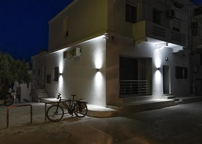 Sea View Uno Apartment 2
